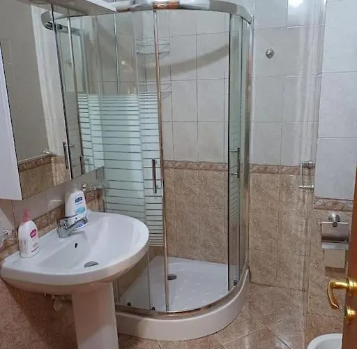 Argen New Bazaar ティラナ